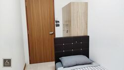 The Lakeshore (D22), Condominium #503170151